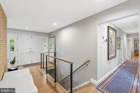 $1,625,000 | 9228 Farnsworth Drive, Potomac, MD 20854