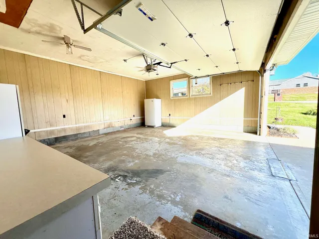 $299,900 | 801 Rocky Creek East, Bedford, IN 47421