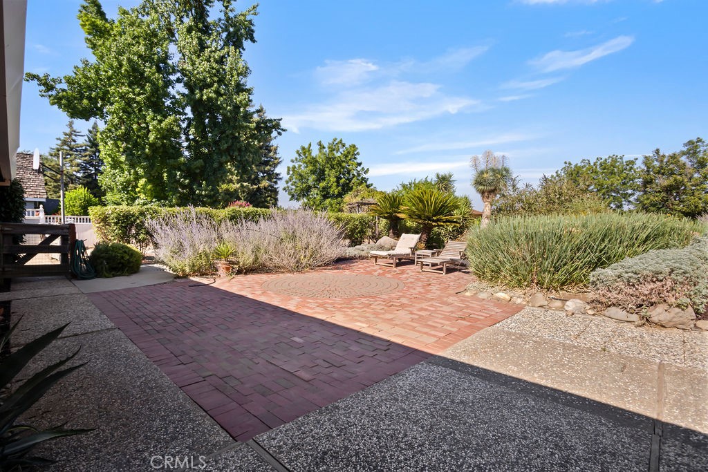 2960 Whitegate Drive Merced, CA 95340 - Photo 43 of 48 a view of a backyard of the house