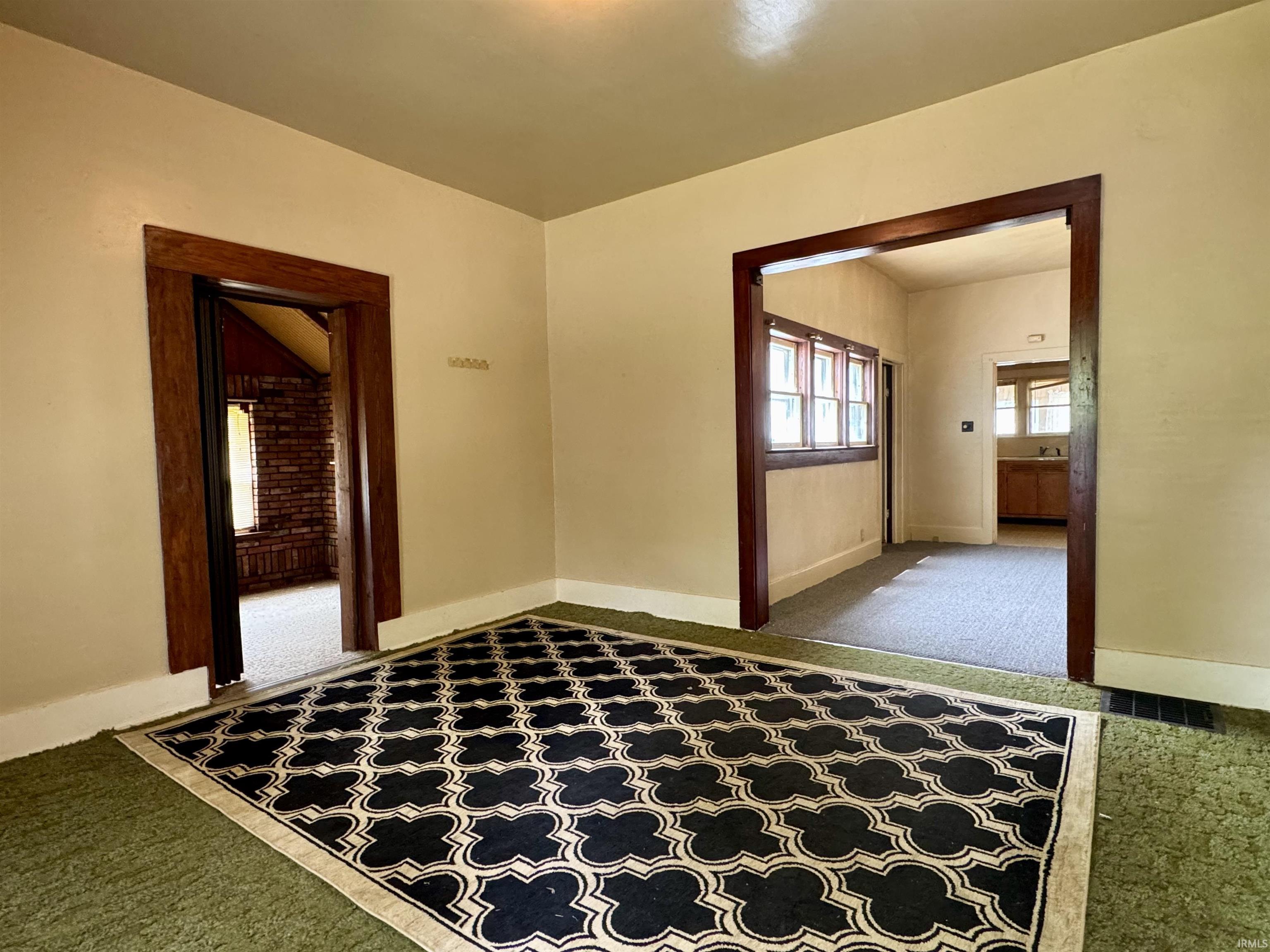 112 South Maple Street North Manchester, IN 46962 - Photo 9 of 21