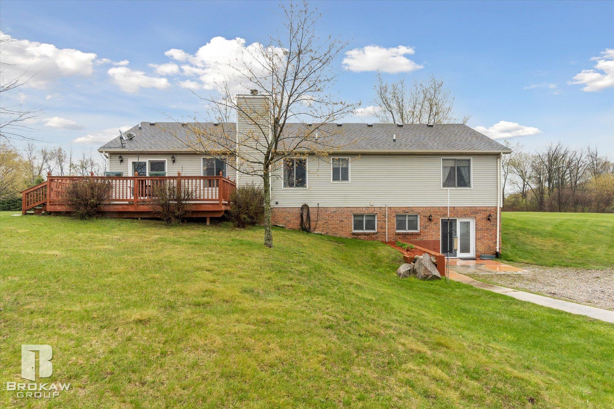 5040 Thomas Road Metamora, MI 48455 - Photo 2 of 55