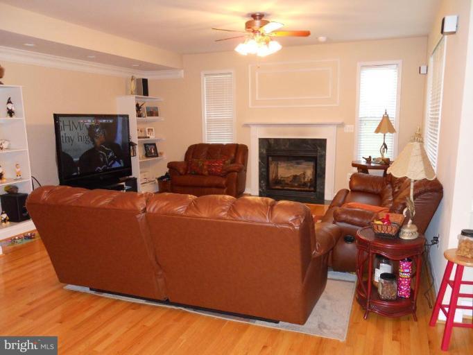 7305 Rixey Road King George, VA 22485 - Photo 13 of 14 Awesome family room for entertaining!