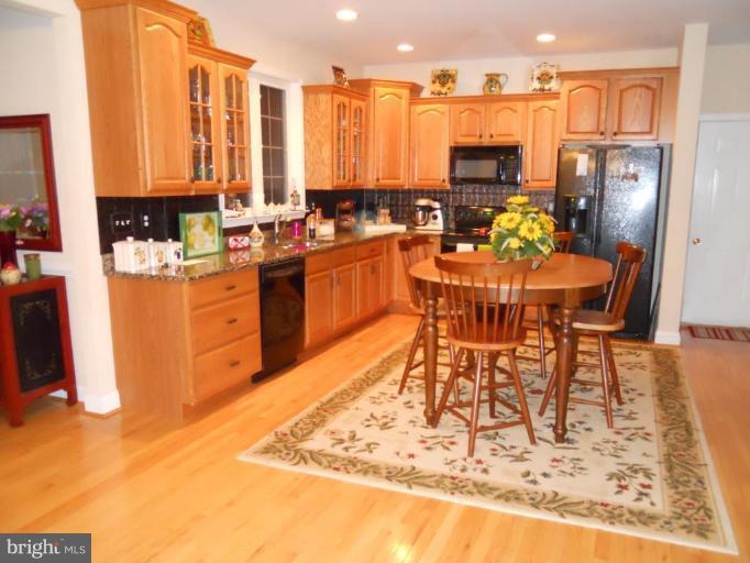 7305 Rixey Road King George, VA 22485 - Photo 4 of 14 Open Kitchen with granite counter tops!