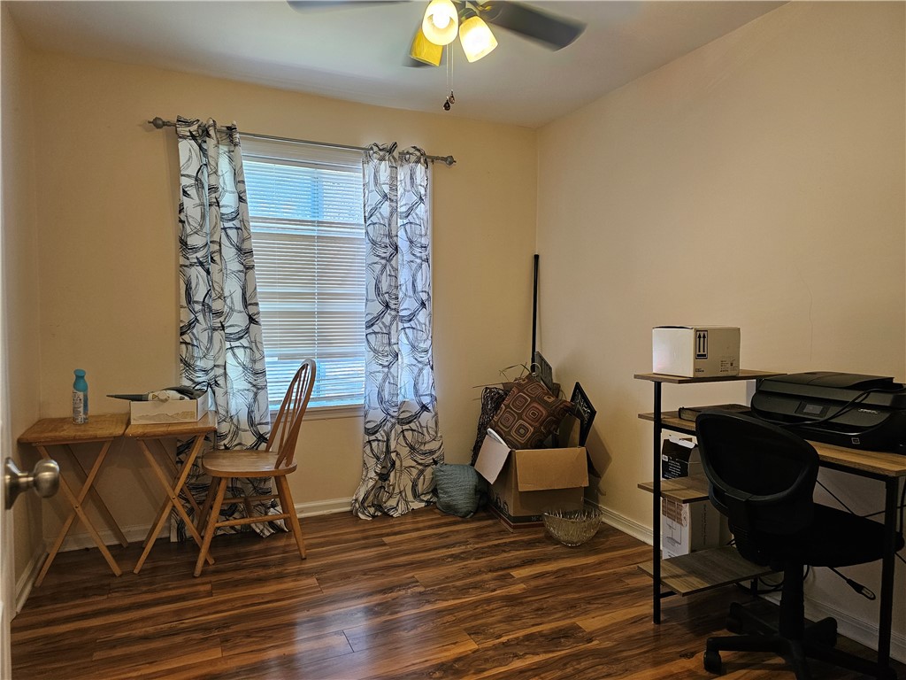 800 5th Street Brunswick, GA 31520 - Photo 11 of 15 Front bedroom