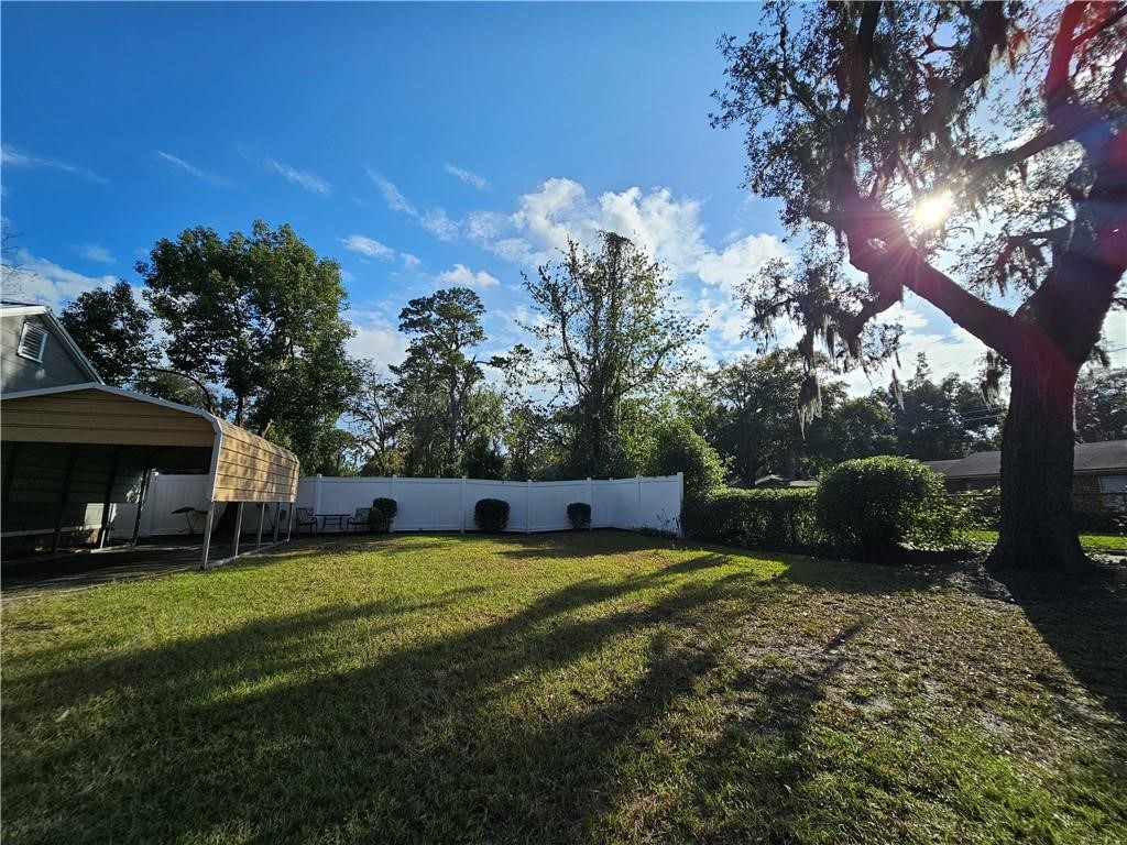 800 5th Street Brunswick, GA 31520 - Photo 2 of 15 huge side yard