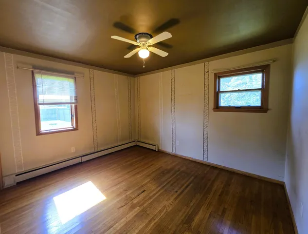 $145,000 | 801 East Elm Avenue, Olivia, MN 56277