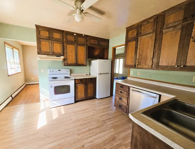 $145,000 | 801 East Elm Avenue, Olivia, MN 56277