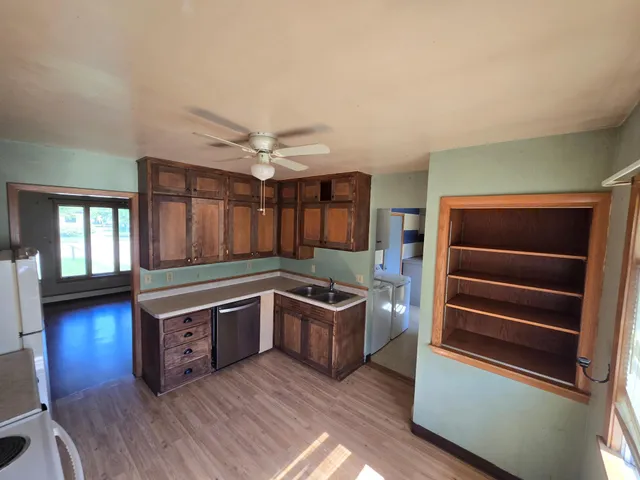 $145,000 | 801 East Elm Avenue, Olivia, MN 56277