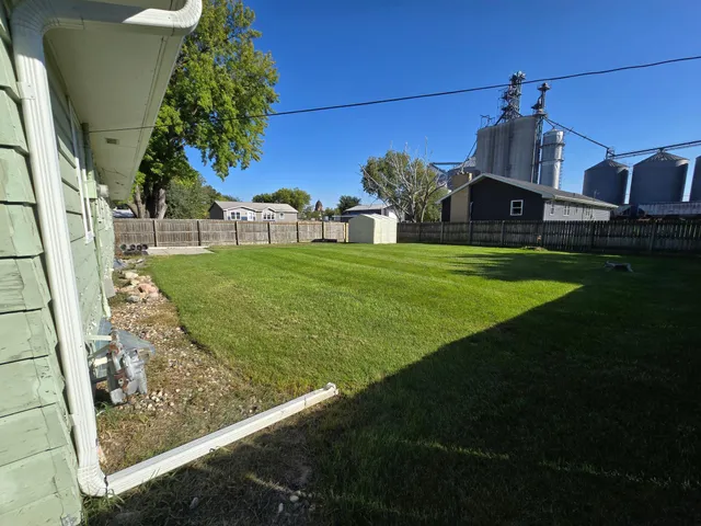 $145,000 | 801 East Elm Avenue, Olivia, MN 56277