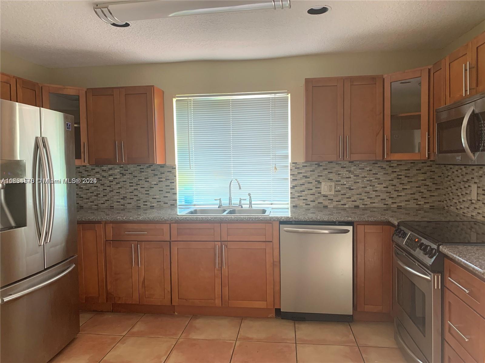 14505 Southwest 57th Terrace Miami, FL 33183 - Photo 5 of 13