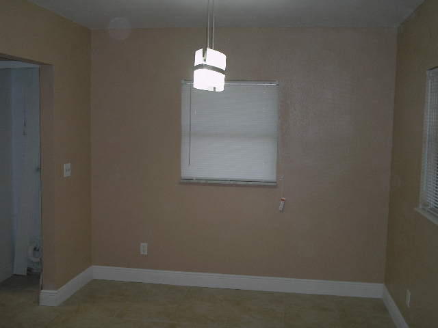 1017 West 7th Street Riviera Beach, FL 33404 - Photo 16 of 23 Dining Room