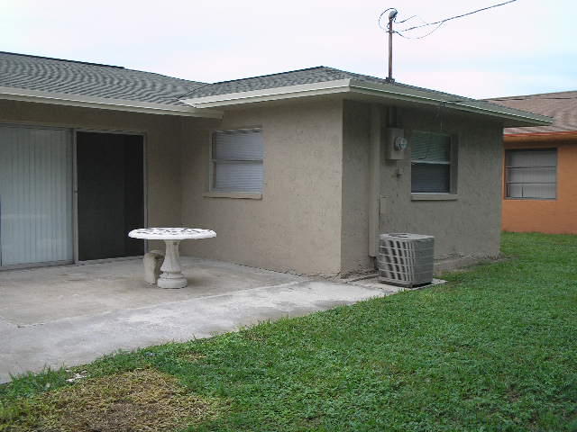 1017 West 7th Street Riviera Beach, FL 33404 - Photo 23 of 23 Exterior Back