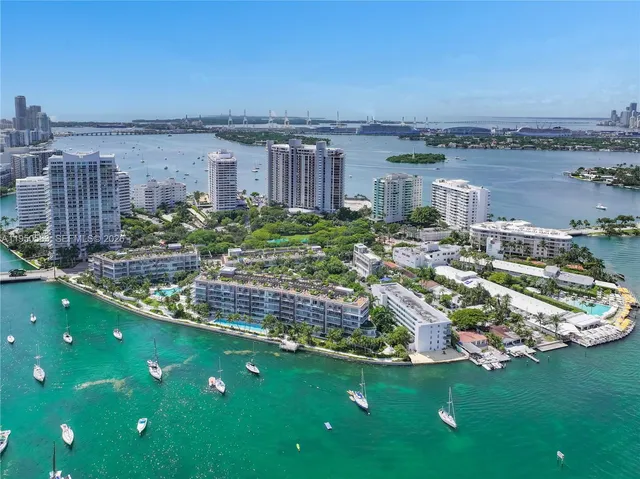 $8,500 | 11 Island Avenue, Unit 611, Miami Beach, FL 33139