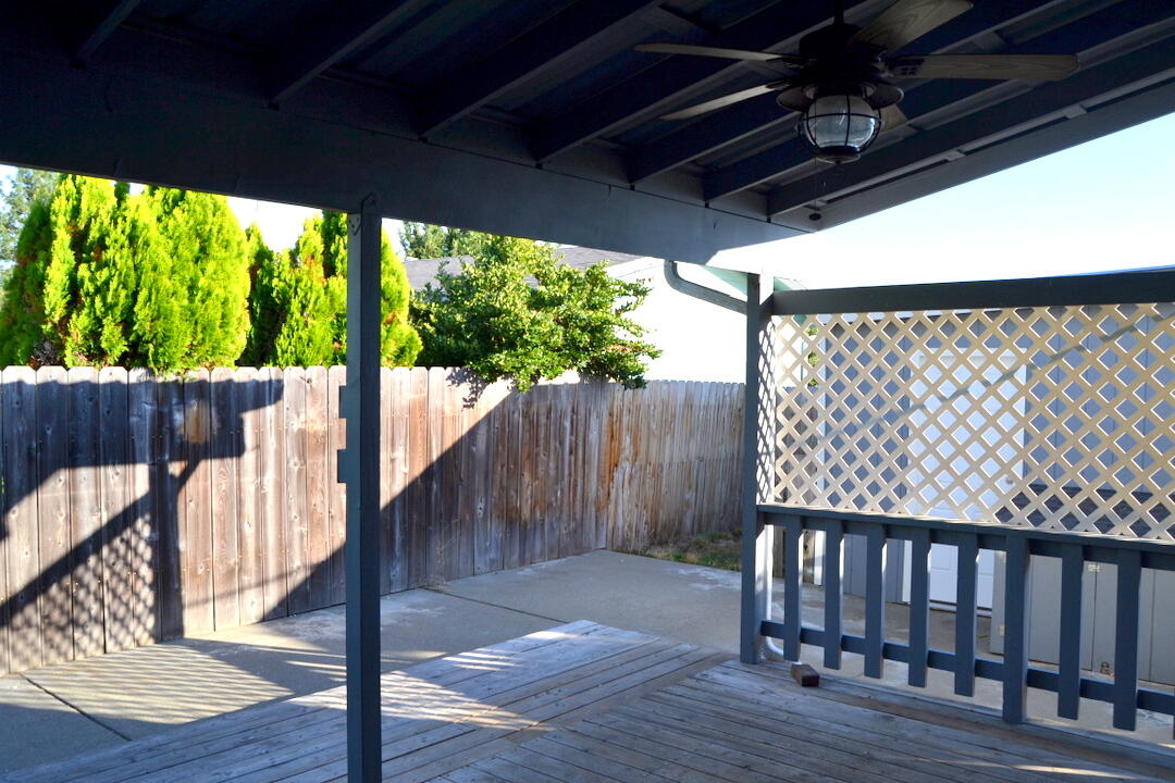 2911 Leonard Road Grants Pass, OR 97527 - Photo 21 of 23 DSC_1393