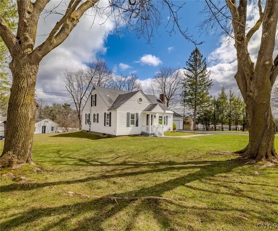 $339,900 | 110 Harts Hill Terrace, Whitestown, NY 13492