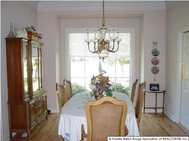 3953 Overlook Point Court Baton Rouge, LA 70817 - Photo 3 of 6