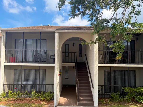$1,590 | 2575 Pine Ridge Way South, Unit A2, Palm Harbor, FL 34684