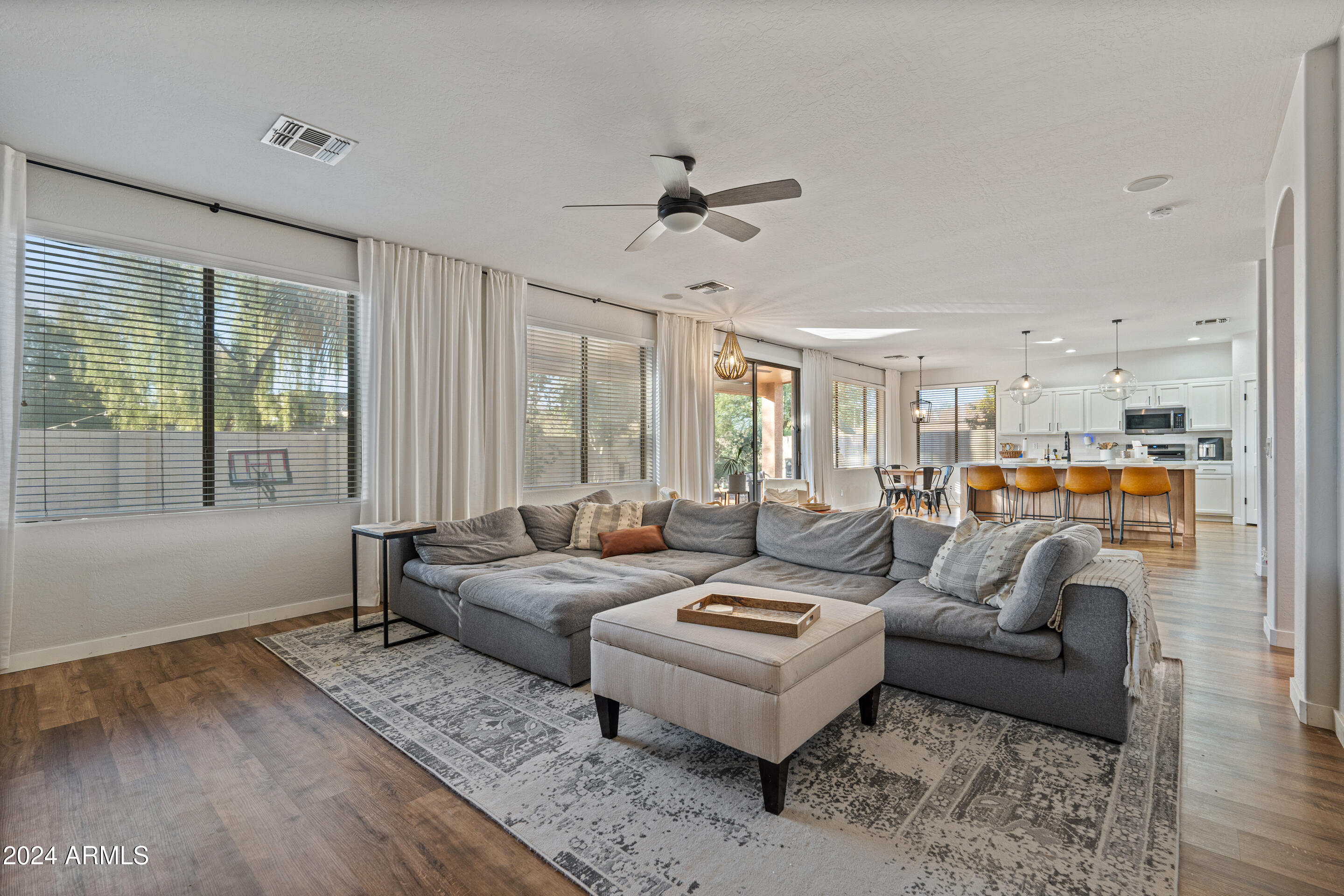 2811 East Riviera Place Chandler, AZ 85249 - Photo 14 of 36 Gallery Image 14