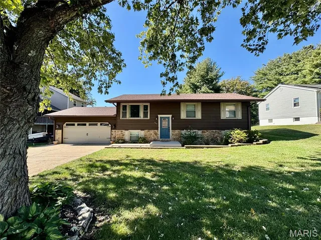 $2,250 | 2315 Williams Street, Maryville, IL 62062