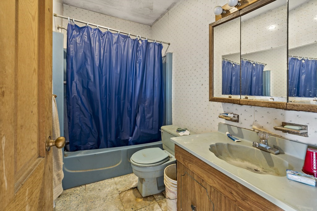 371 Clarkson Street Fall River, MA 02724 - Photo 29 of 35 Gallery Image 29