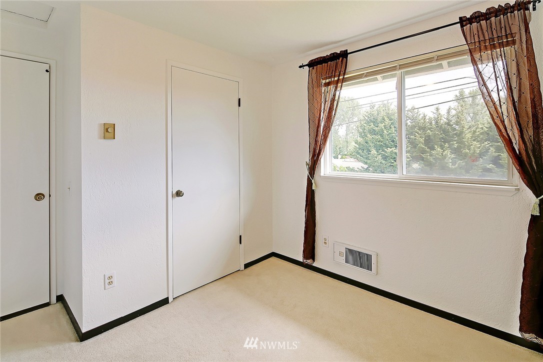 1224 227th Place Southwest Bothell, WA 98021 - Photo 14 of 19