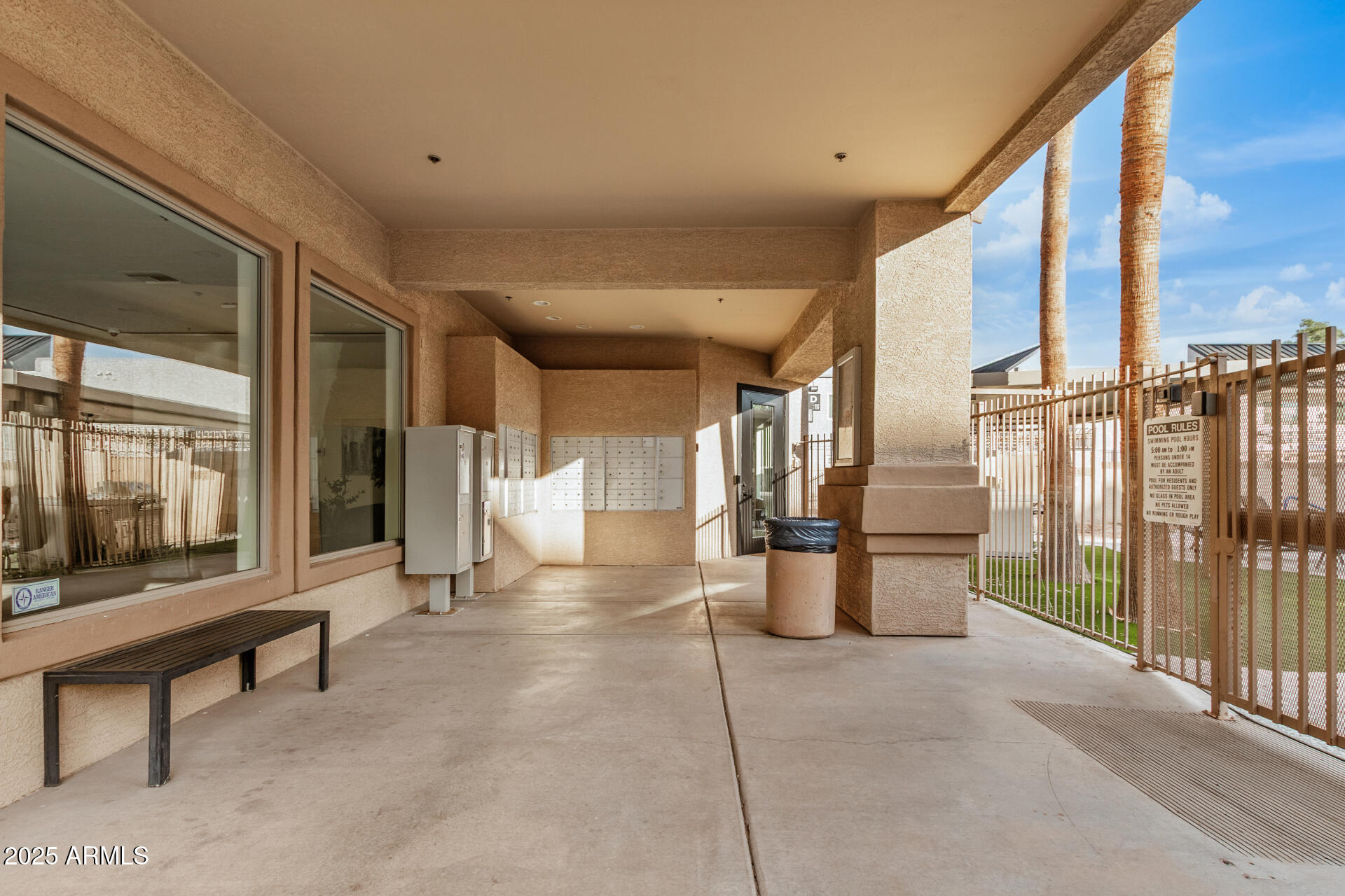 920 East Devonshire Avenue, Unit 2020 Phoenix, AZ 85014 - Photo 27 of 37 a view of a hallway with seating area