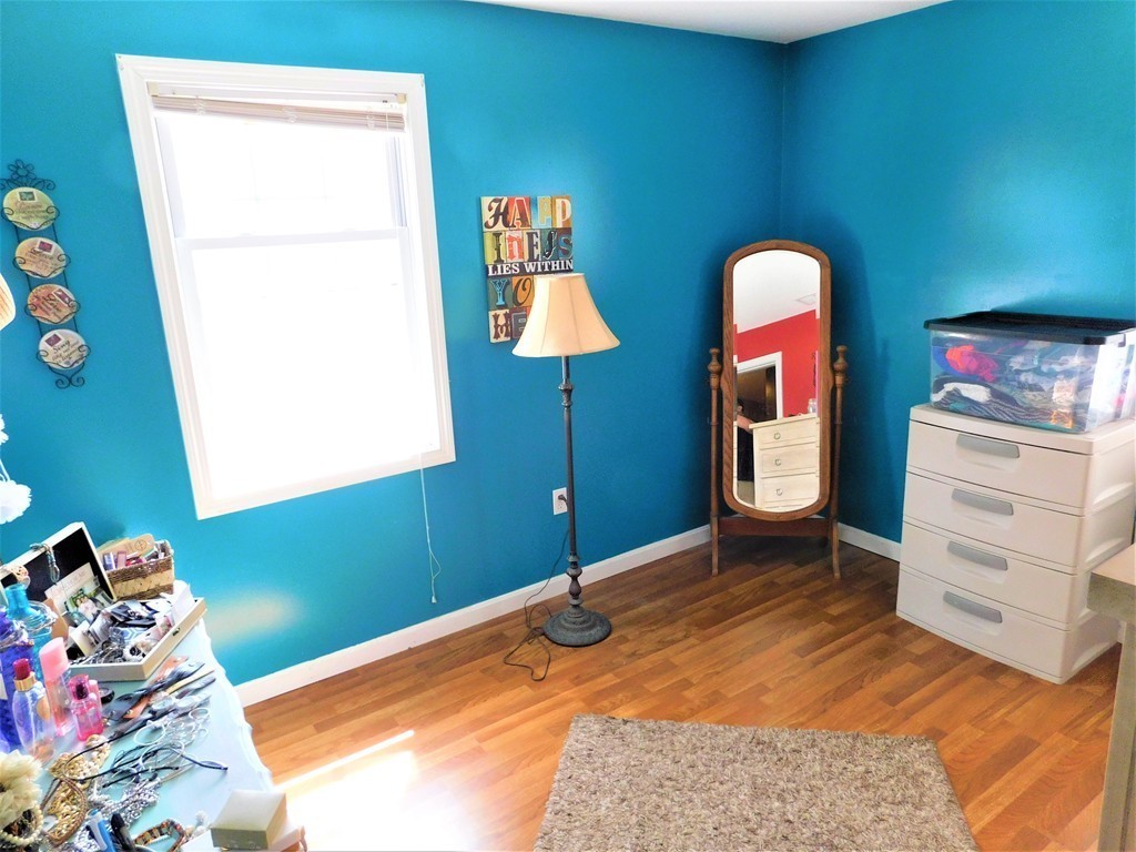 29 Ferris Street Springfield, MA 01151 - Photo 17 of 25 Gallery Image 17