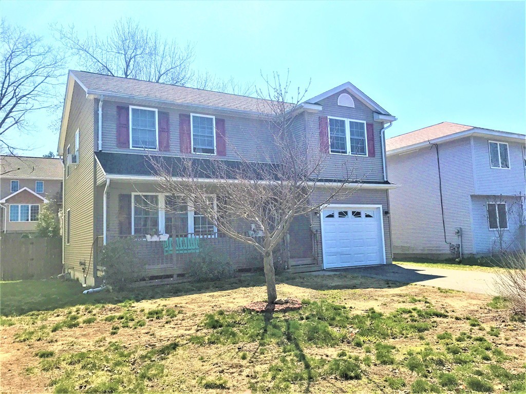 29 Ferris Street Springfield, MA 01151 - Photo 2 of 25 Gallery Image 2