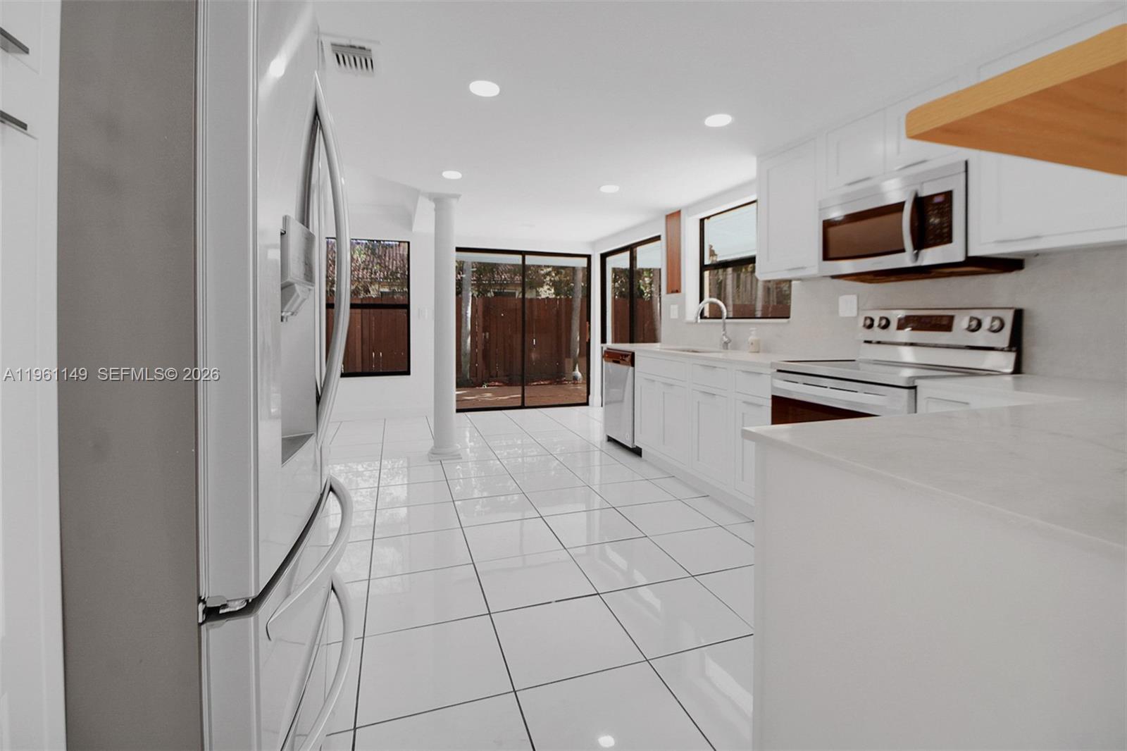 10031 Southwest 147th Place Miami, FL 33196 - Photo 19 of 46