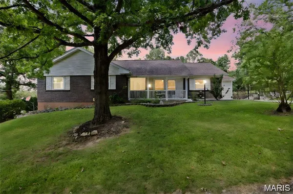 $379,900 | 640 East Capri Drive, Bonne Terre, MO 63628
