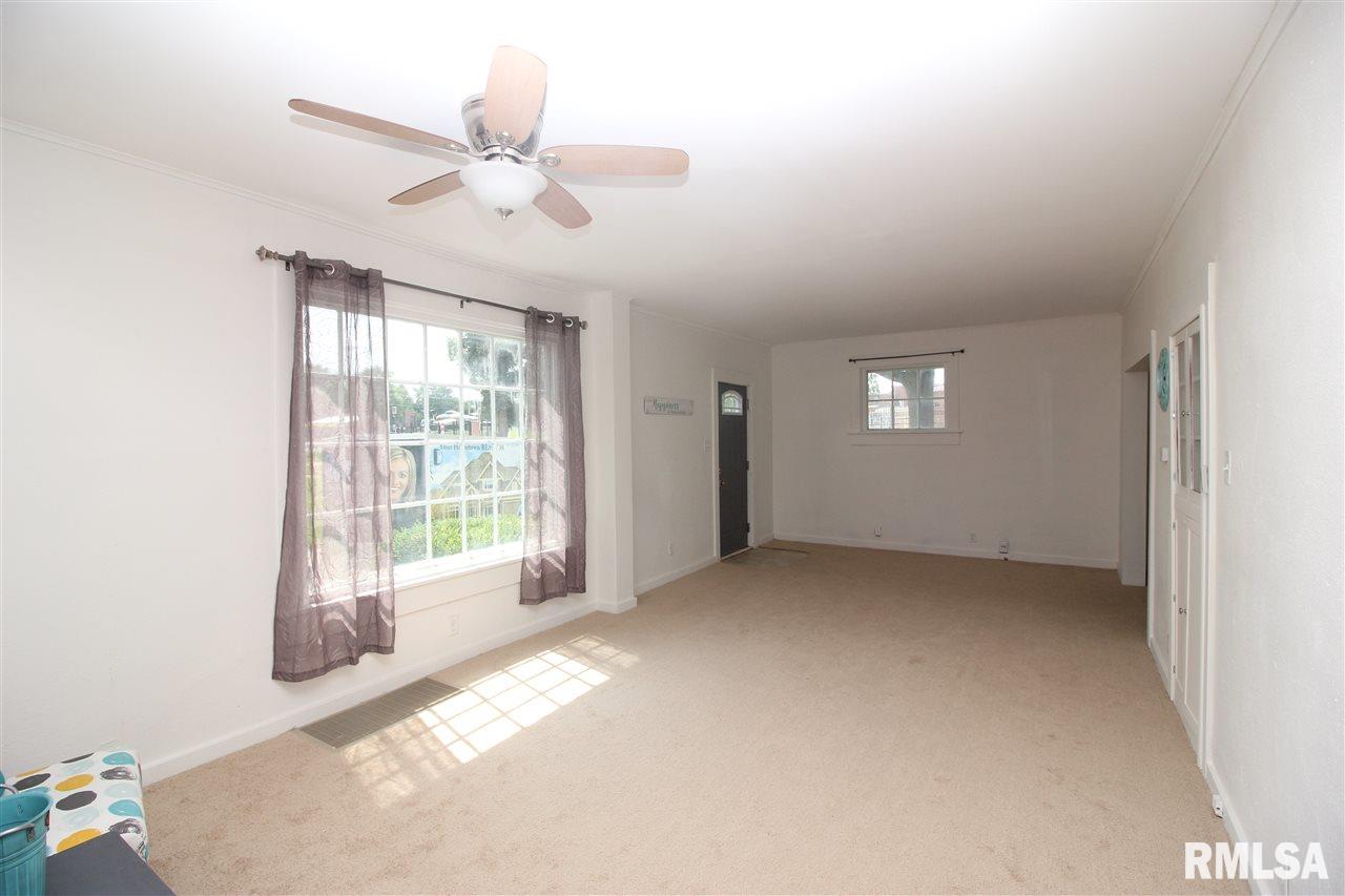 1300 North MacArthur Boulevard Springfield, IL 62702 - Photo 5 of 21 Gallery Image 5