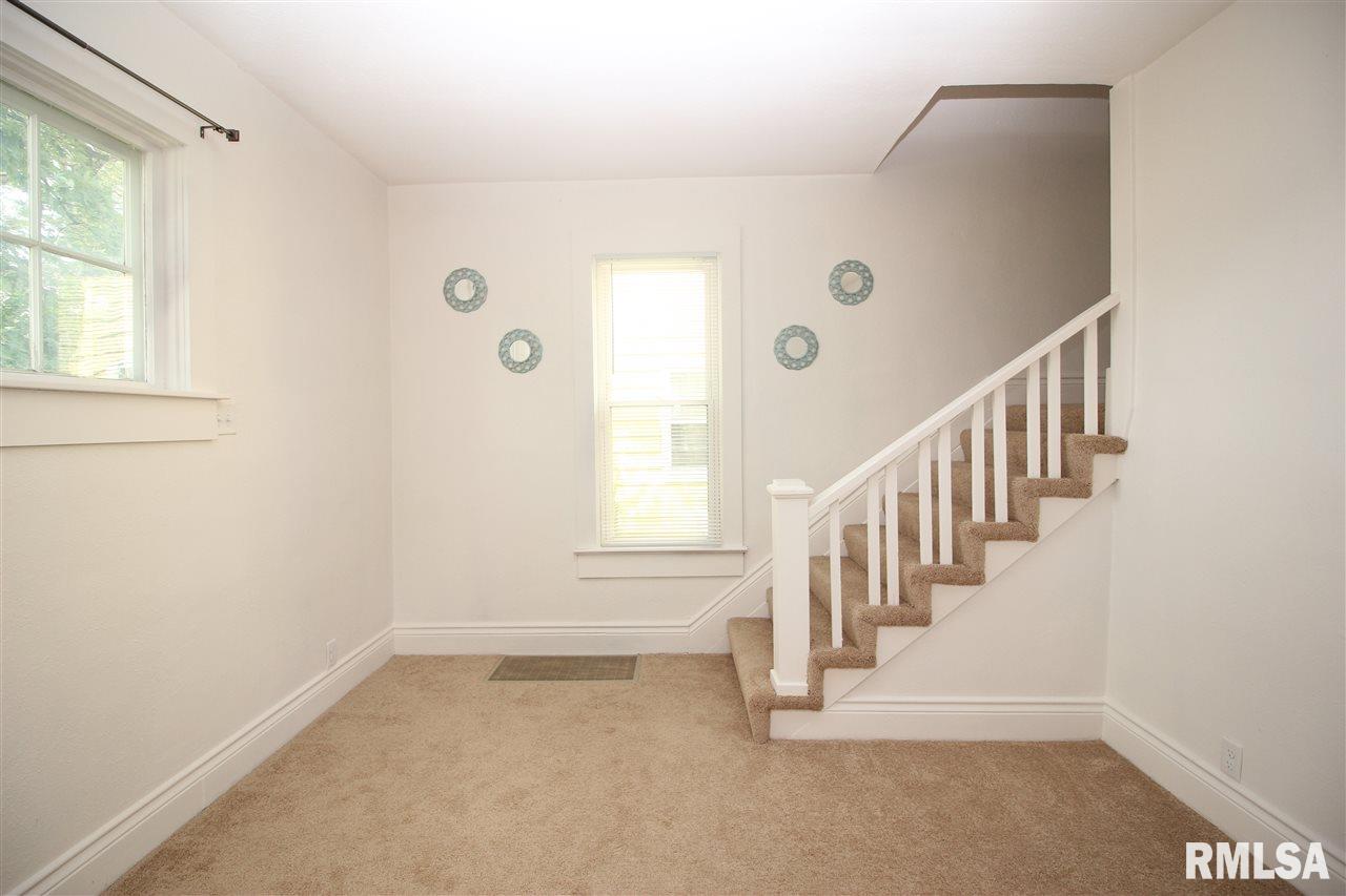 1300 North MacArthur Boulevard Springfield, IL 62702 - Photo 6 of 21 Gallery Image 6