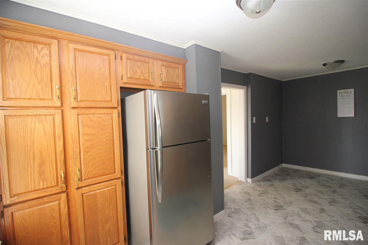 1300 North MacArthur Boulevard Springfield, IL 62702 - Photo 8 of 21 Gallery Image 8