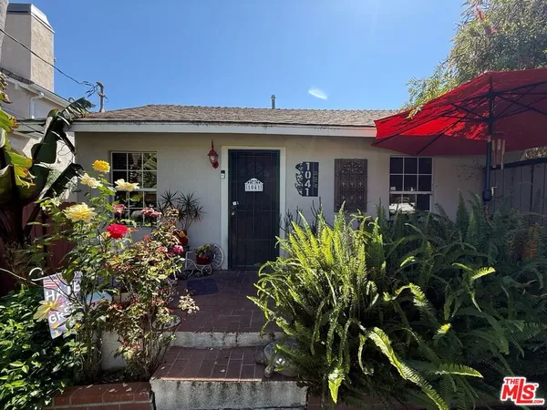 $659,000 | 1041 West 1st Street, San Pedro, CA 90731