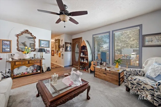 $750,000 | 215 Willow Lane, Hagerman, ID 83332