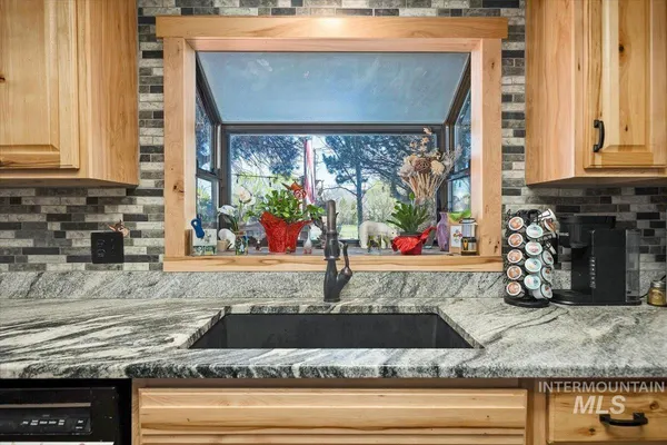 $750,000 | 215 Willow Lane, Hagerman, ID 83332