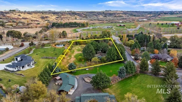 $750,000 | 215 Willow Lane, Hagerman, ID 83332