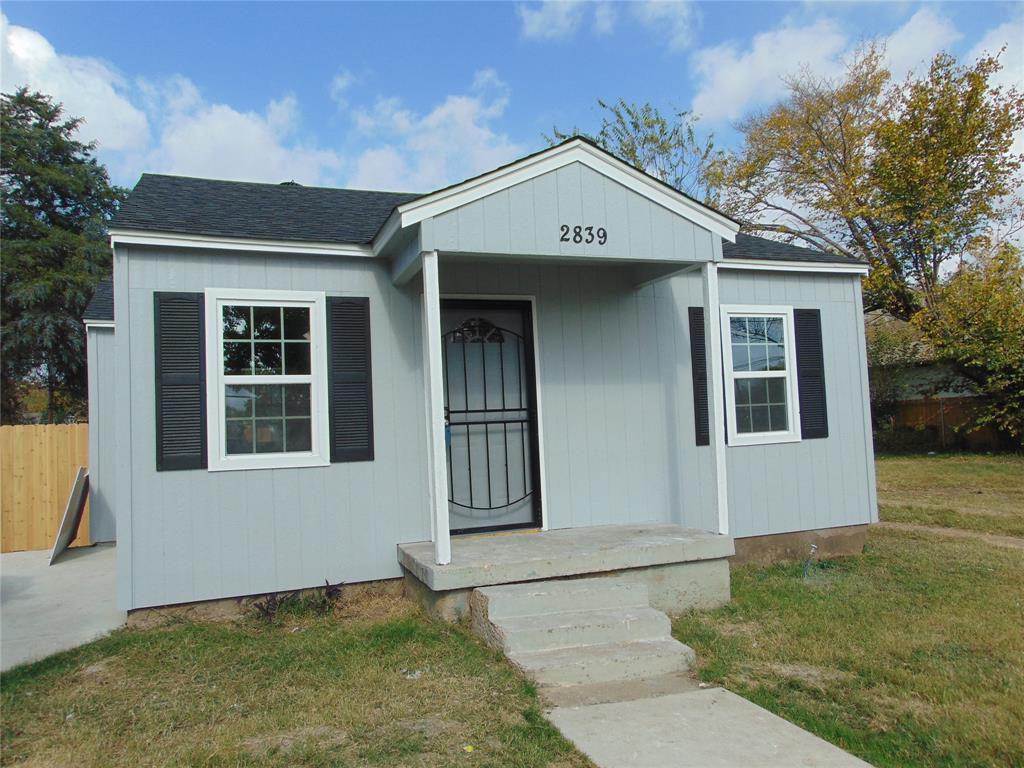 2839 East Overton Road Dallas, TX 75216 - Photo 1 of 1 a front view of a house with garden