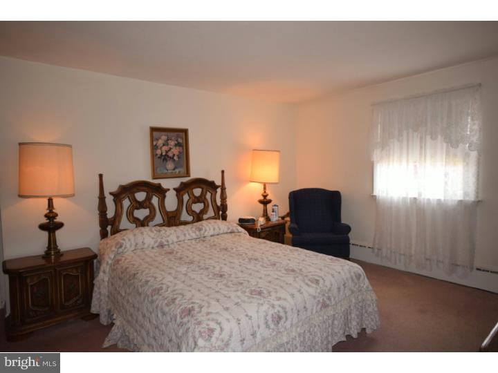 631 Kennerly Road Springfield, PA 19064 - Photo 11 of 25 Bedroom - Main