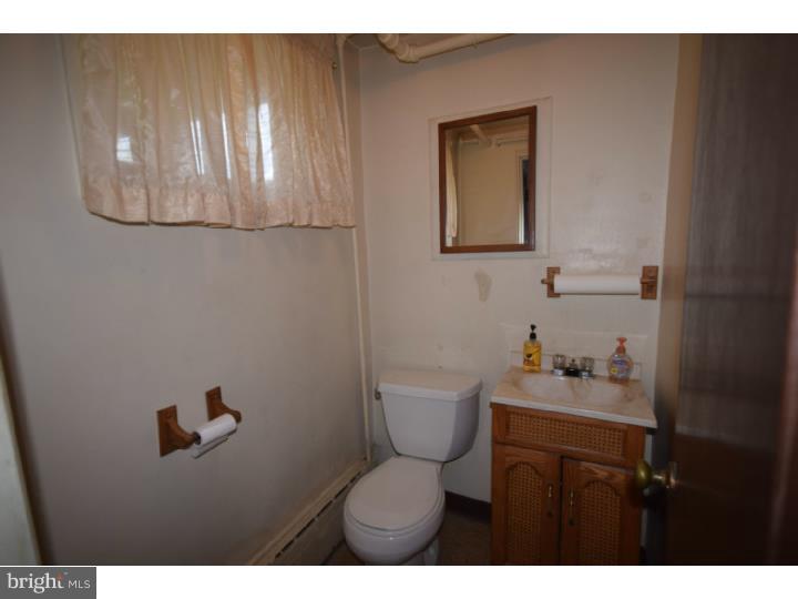 631 Kennerly Road Springfield, PA 19064 - Photo 16 of 25 Bathroom