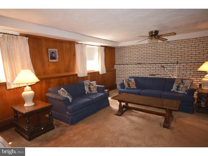 631 Kennerly Road Springfield, PA 19064 - Photo 17 of 25 Family Room