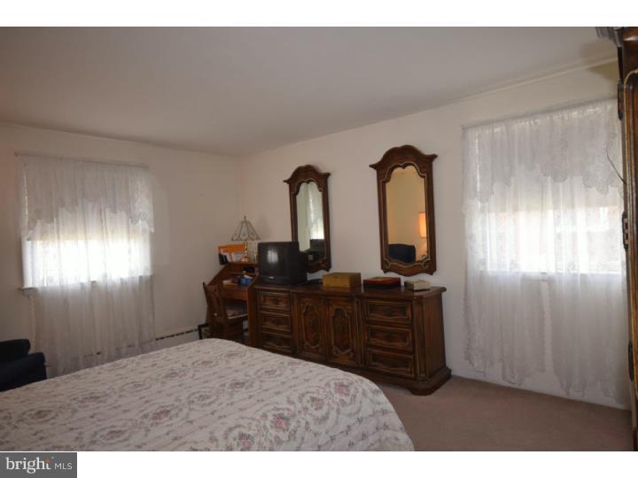 631 Kennerly Road Springfield, PA 19064 - Photo 18 of 25 Bedroom - Main