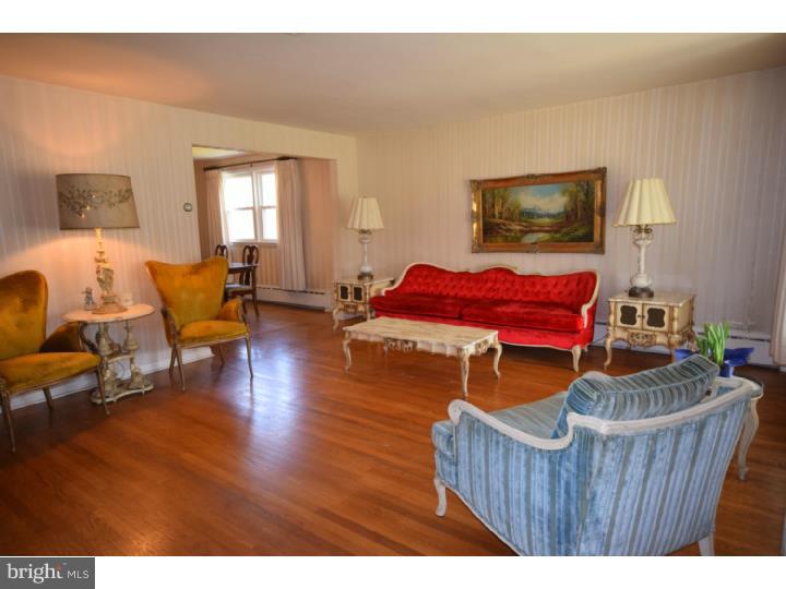 631 Kennerly Road Springfield, PA 19064 - Photo 19 of 25 Living Room
