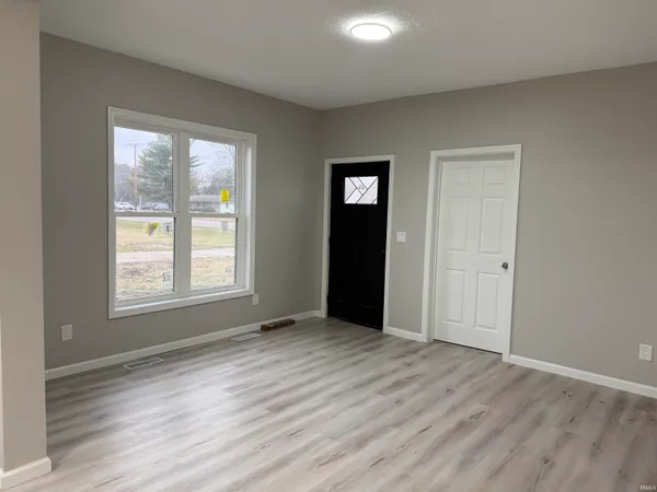 $850,000 | 65940 Highway 33, Goshen, IN 46528