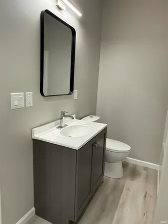 $850,000 | 65940 Highway 33, Goshen, IN 46528