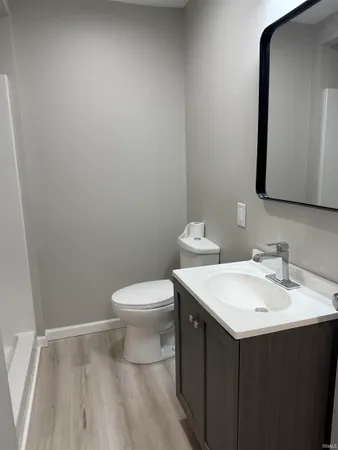 $850,000 | 65940 Highway 33, Goshen, IN 46528