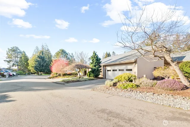$448,000 | 126 Hilltop Drive, Unit C, Sequim, WA 98382