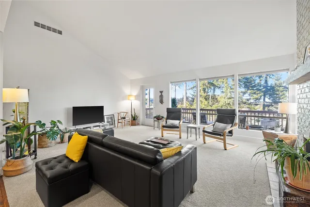 $448,000 | 126 Hilltop Drive, Unit C, Sequim, WA 98382