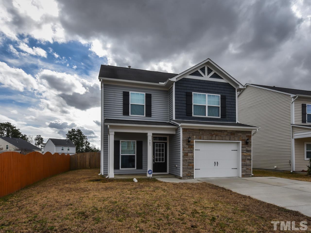 505 Smith Ridge Way Fuquay-Varina, NC 27526 - Photo 3 of 20 Gallery Image 3