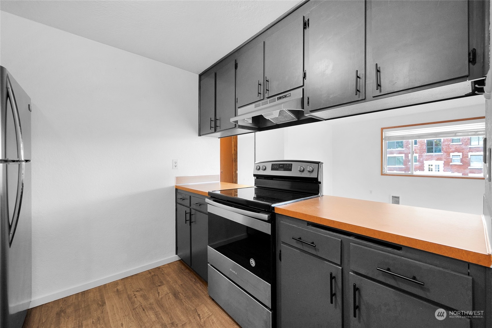2629 Rucker Avenue, Unit 1 Everett, WA 98201 - Photo 11 of 19 Gallery Image 11